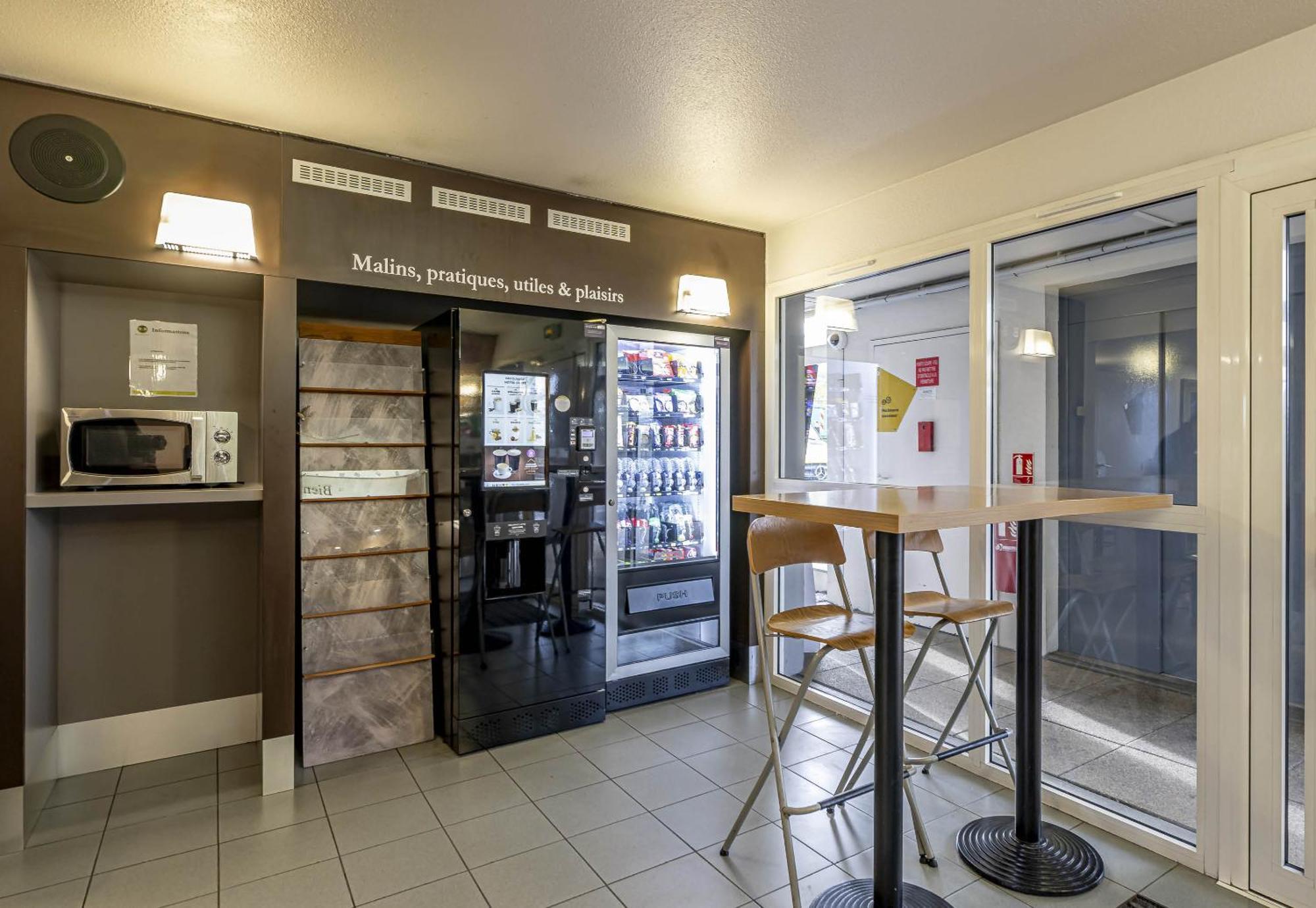 B&B Hotel Bordeaux Merignac Hotel De Ville Exterior photo